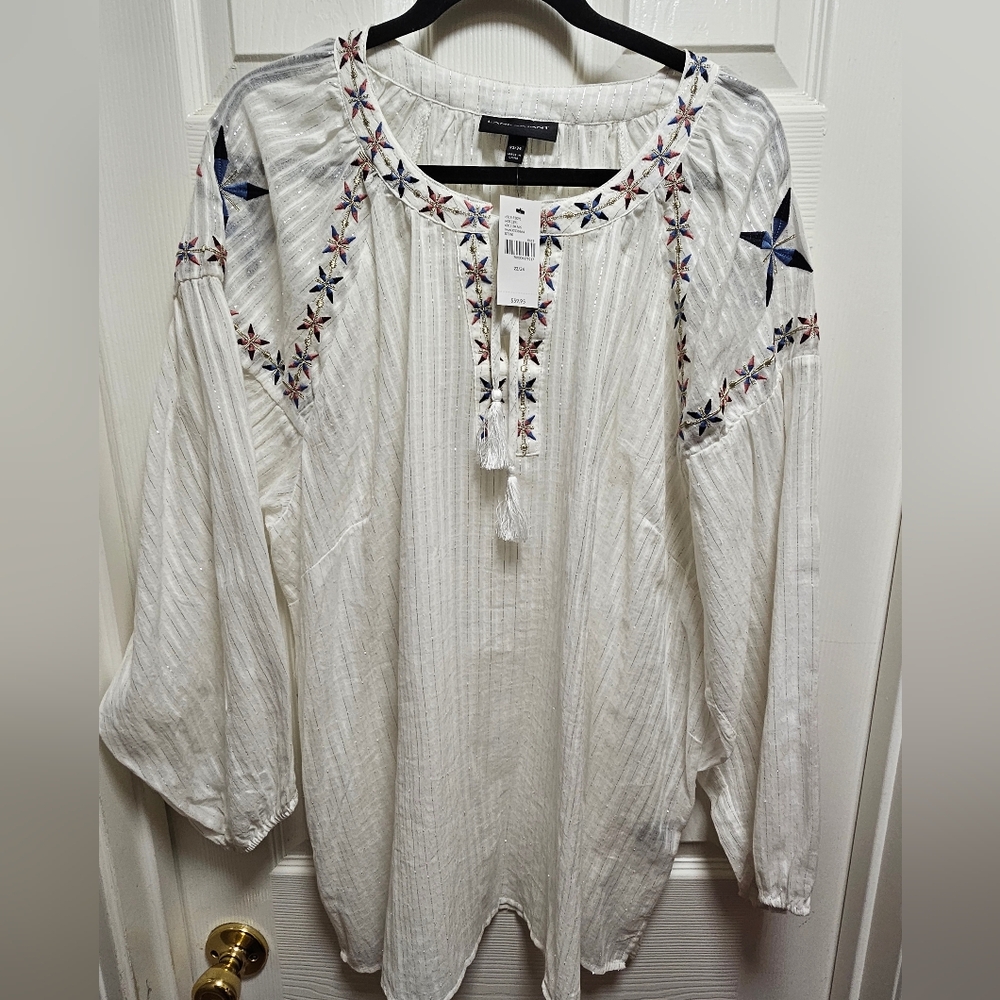 NWT Lane Bryant Plus Size 22/24 White Embroidered Tunic Blouse Gold Silver